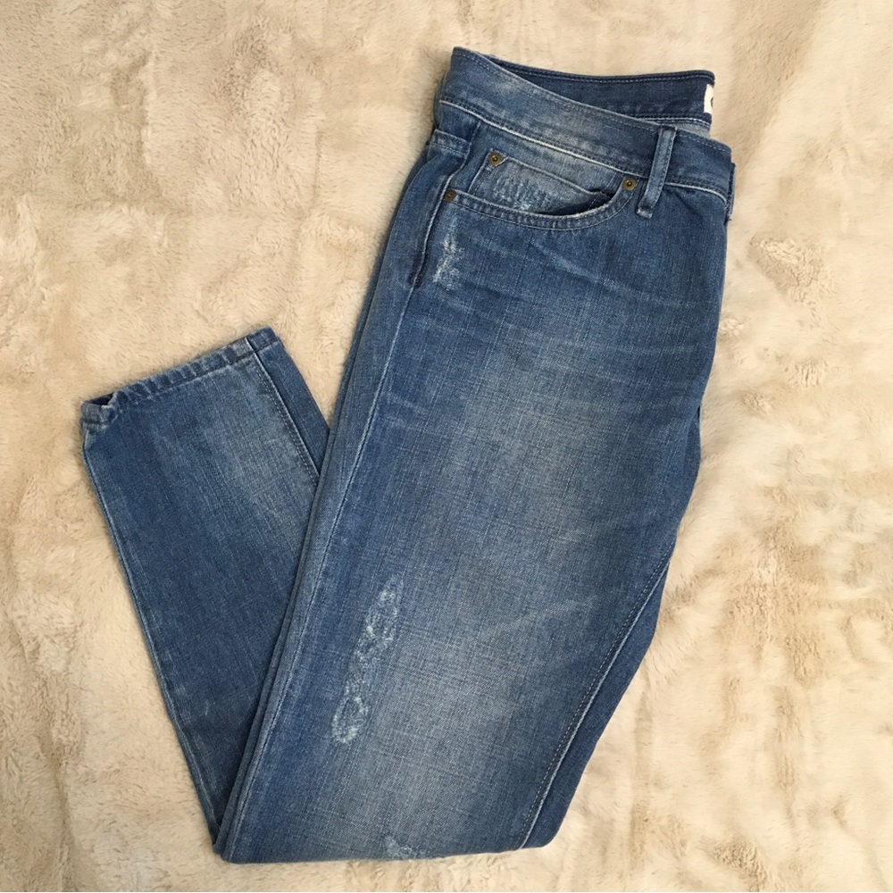 Roxy Boyfriend Jeans in Faded Blue
